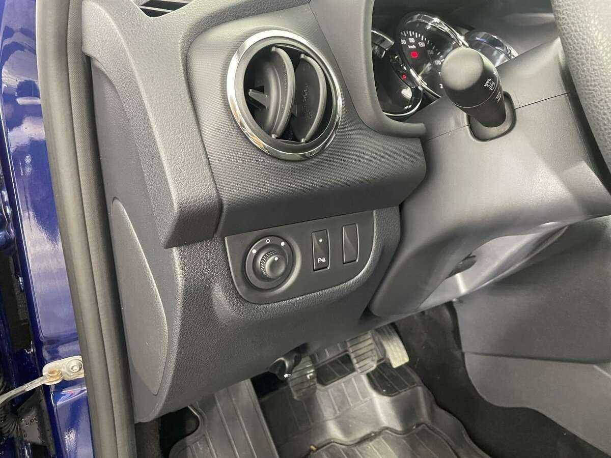 Купить Renault Logan, 2016, 50 412 км.. Фото: #8