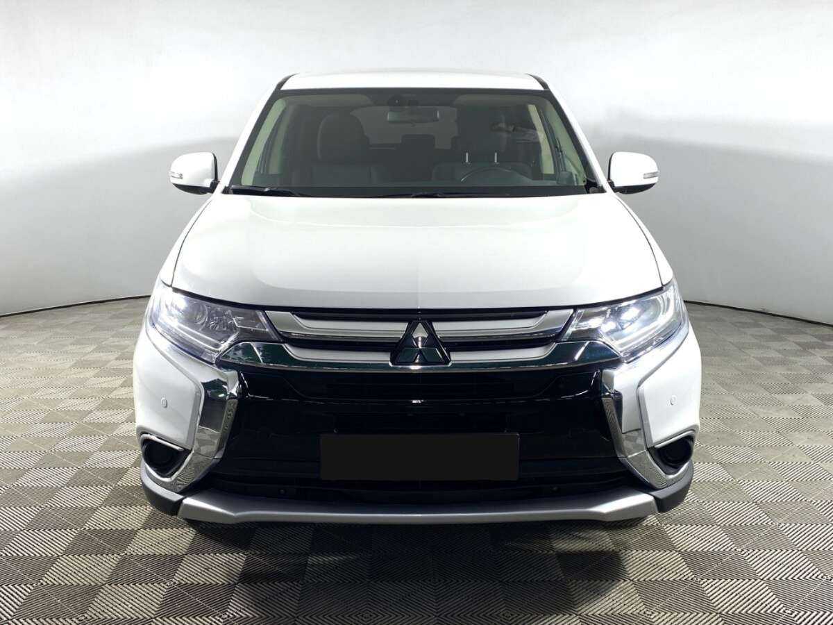 Купить Mitsubishi Outlander, 2017, 105 000 км.. Фото: #1