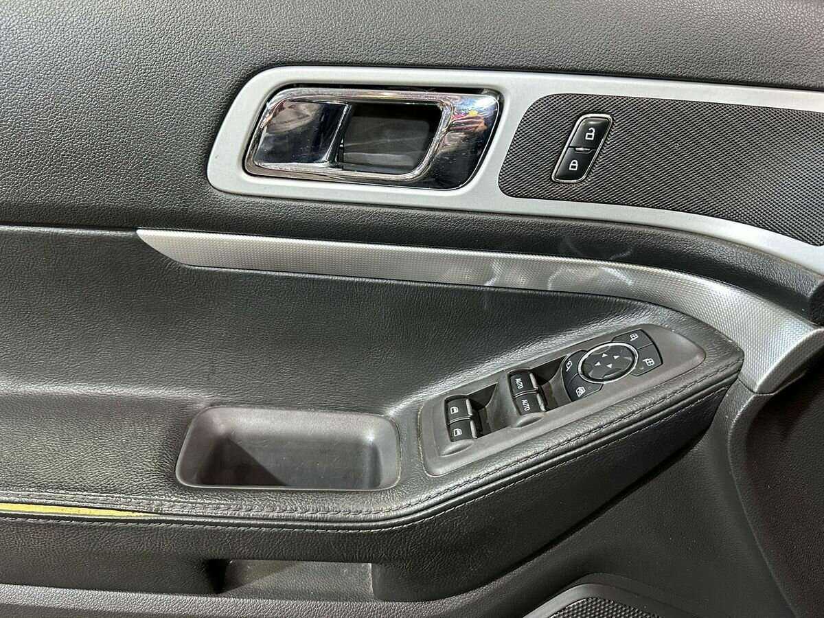 Купить Ford Explorer, 2013, 249 710 км.. Фото: #14