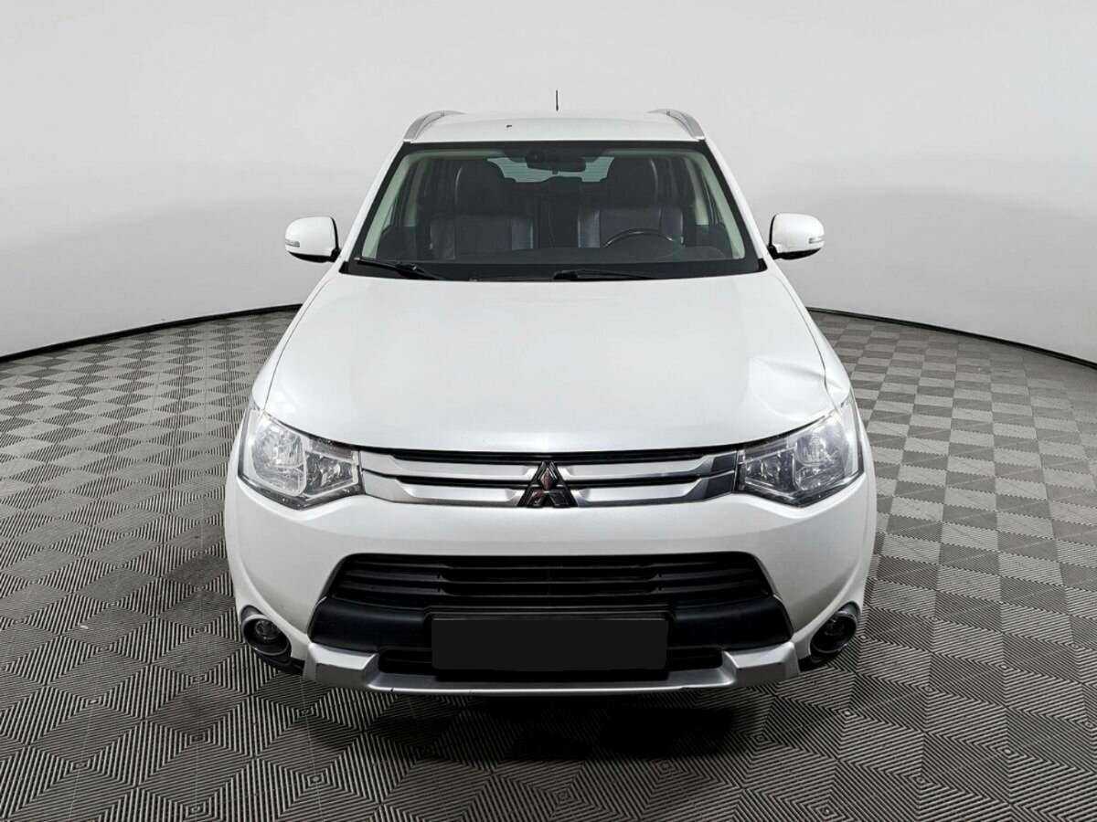 Купить Mitsubishi Outlander, 2014, 181 183 км.. Фото: #1