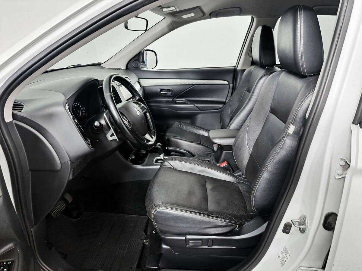 Купить Mitsubishi Outlander, 2014, 181 183 км.. Фото: #11