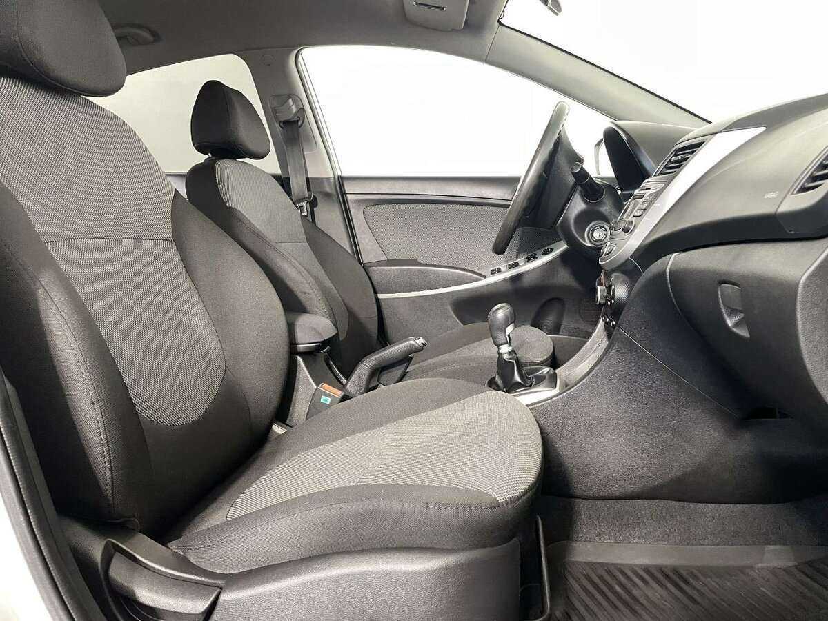 Купить Hyundai Solaris, 2014, 184 610 км.. Фото: #13