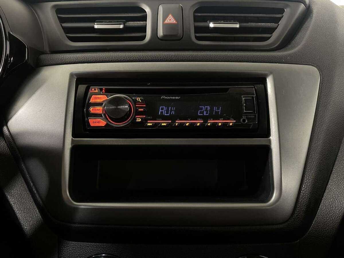 Купить Kia Rio, 2015, 162 419 км.. Фото: #11