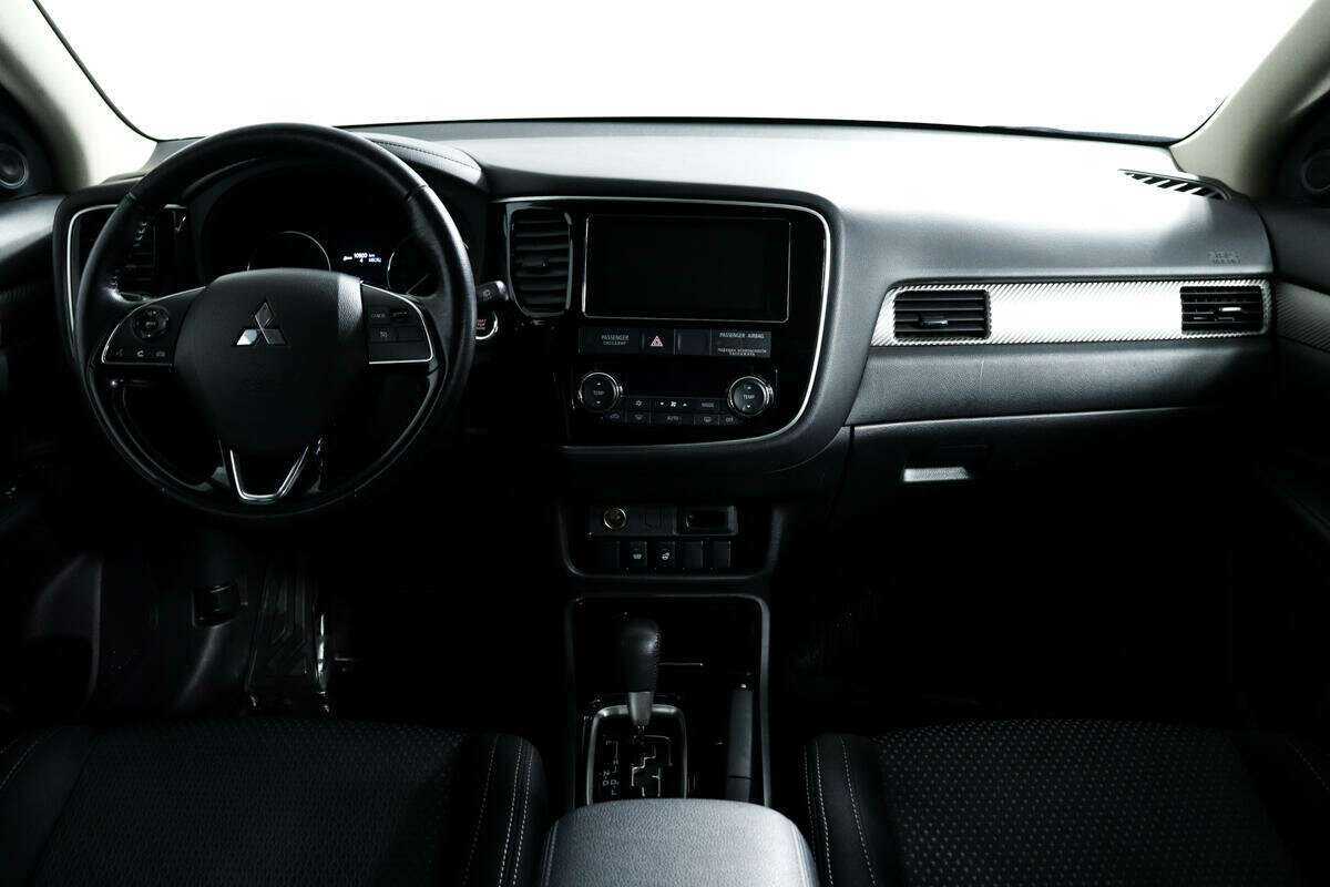 Купить Mitsubishi Outlander, 2018, 76 910 км.. Фото: #10