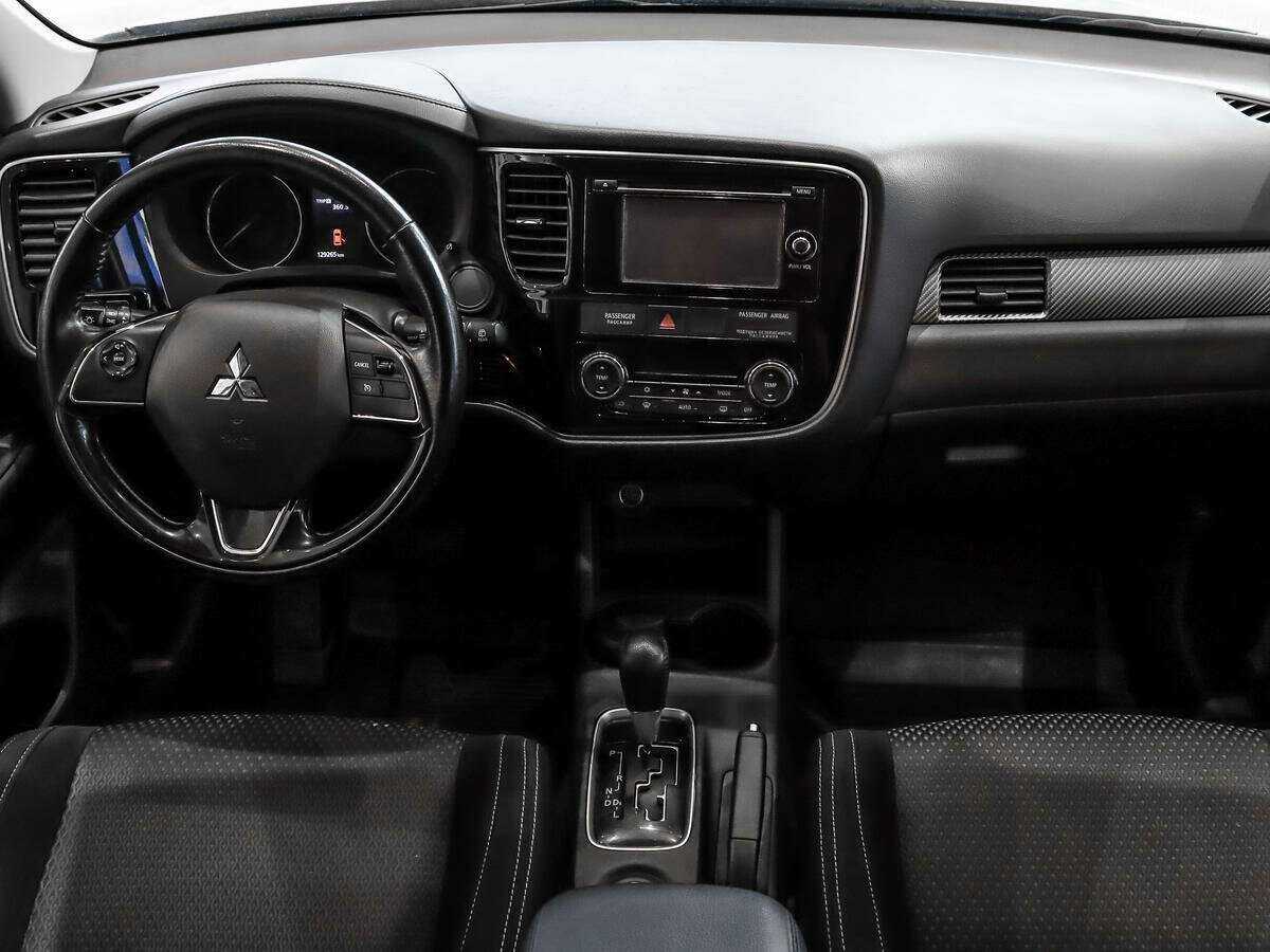 Купить Mitsubishi Outlander, 2016, 129 264 км.. Фото: #11