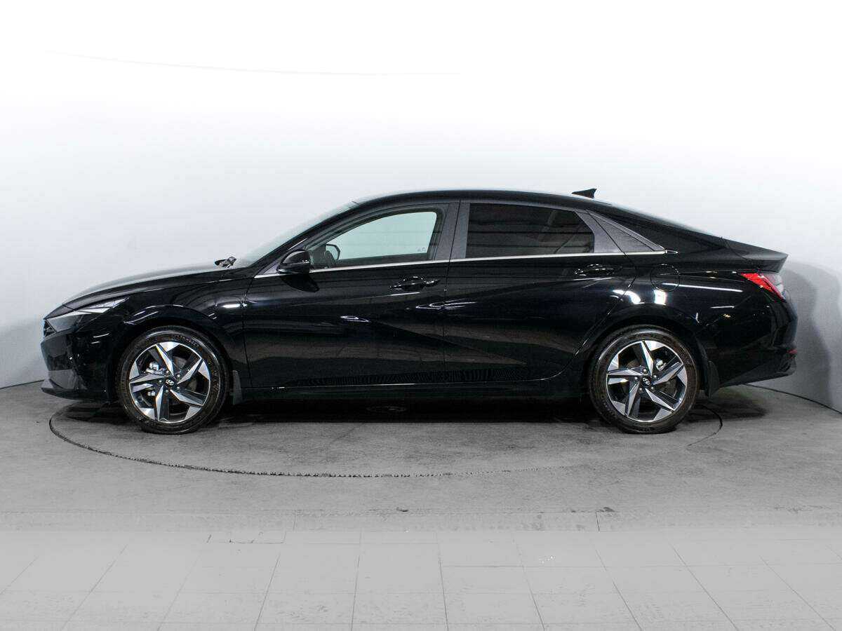 Купить Hyundai Elantra, 2023, 8 327 км.. Фото: #7