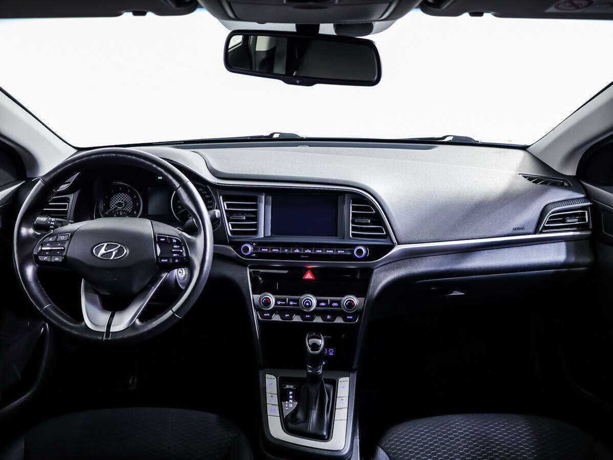 Купить Hyundai Elantra, 2019, 61 543 км.. Фото: #8