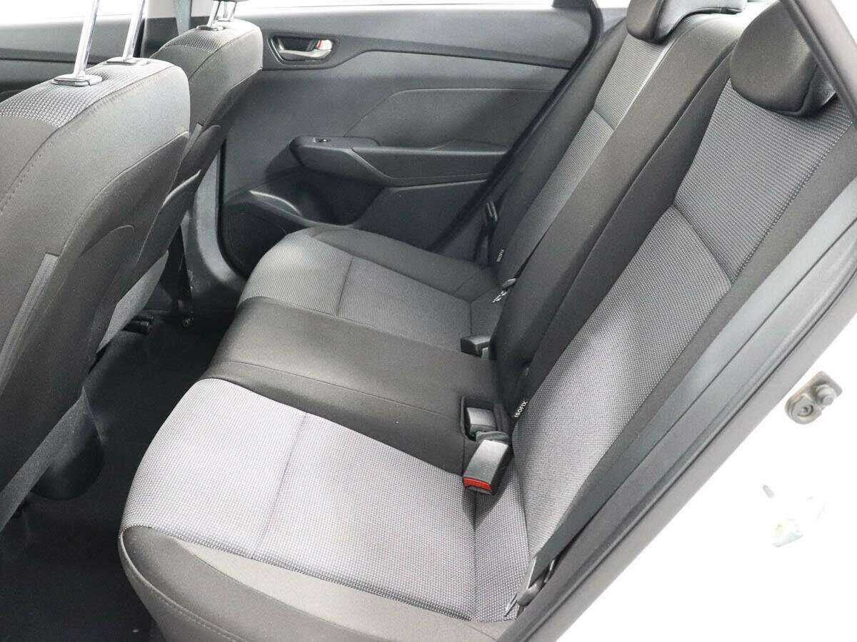 Купить Hyundai Solaris, 2019, 39 440 км.. Фото: #7