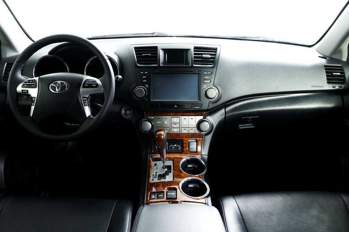 Купить Toyota Highlander, 2012, 175 338 км.. Фото: #10
