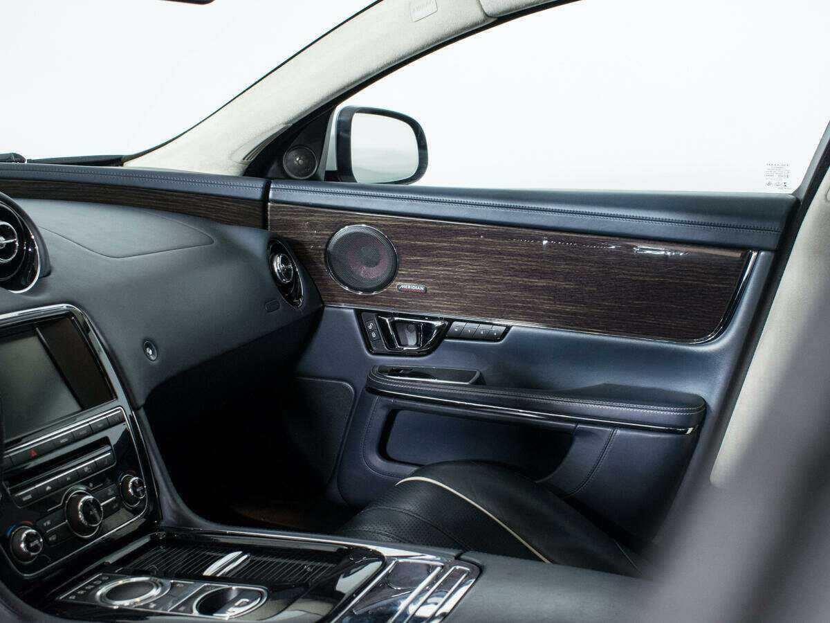 Купить Jaguar XJ, 2014, 98 380 км.. Фото: #16