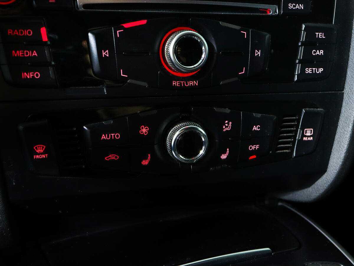 Купить Audi A4, 2013, 200 057 км.. Фото: #13