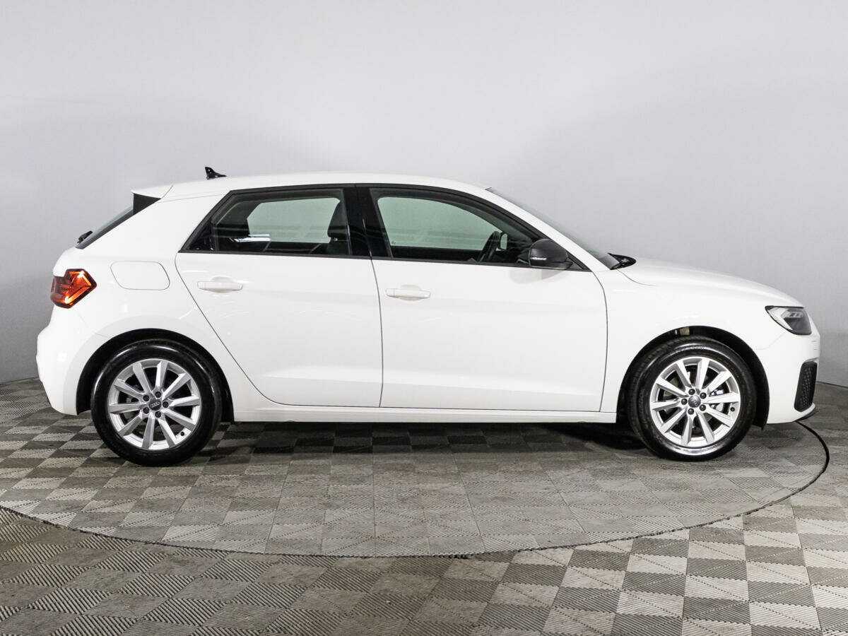 Купить Audi A1, 2020, 16 765 км.. Фото: #3