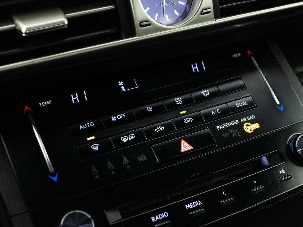 Купить Lexus IS, 2014, 97 518 км.. Фото: #16