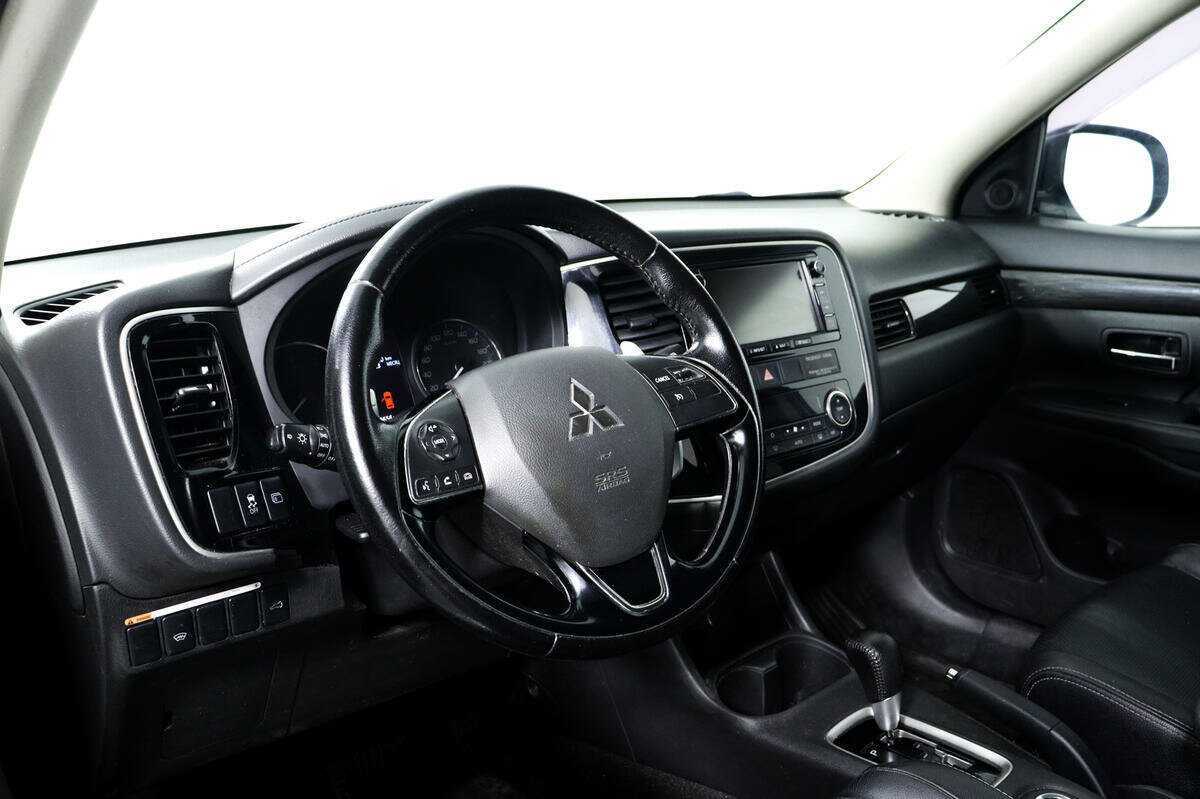 Купить Mitsubishi Outlander, 2016, 129 680 км.. Фото: #12