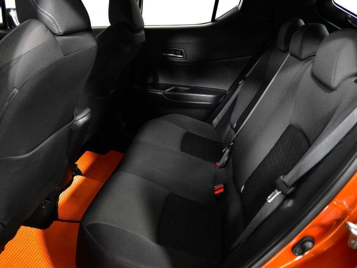 Купить Toyota C-HR, 2020, 102 000 км.. Фото: #9