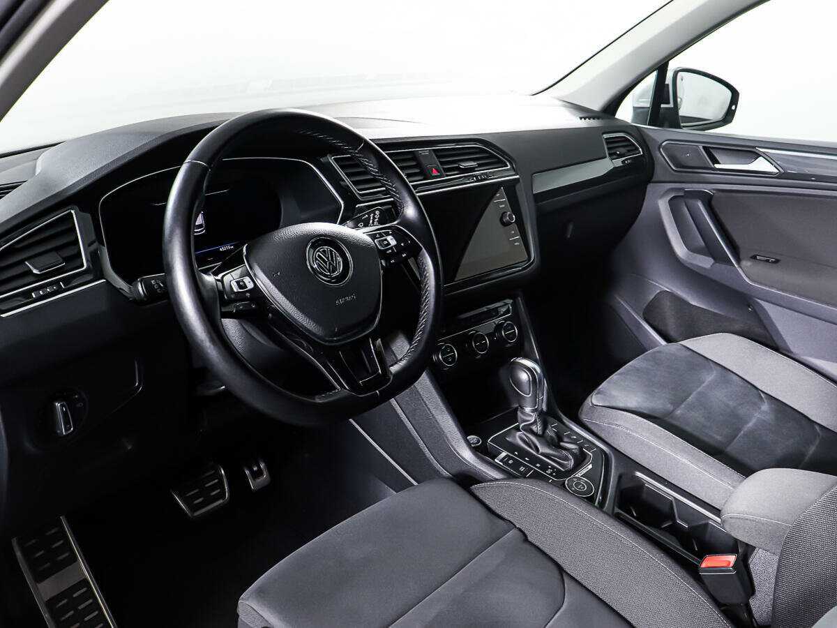 Купить Volkswagen Tiguan, 2018, 45 214 км.. Фото: #12