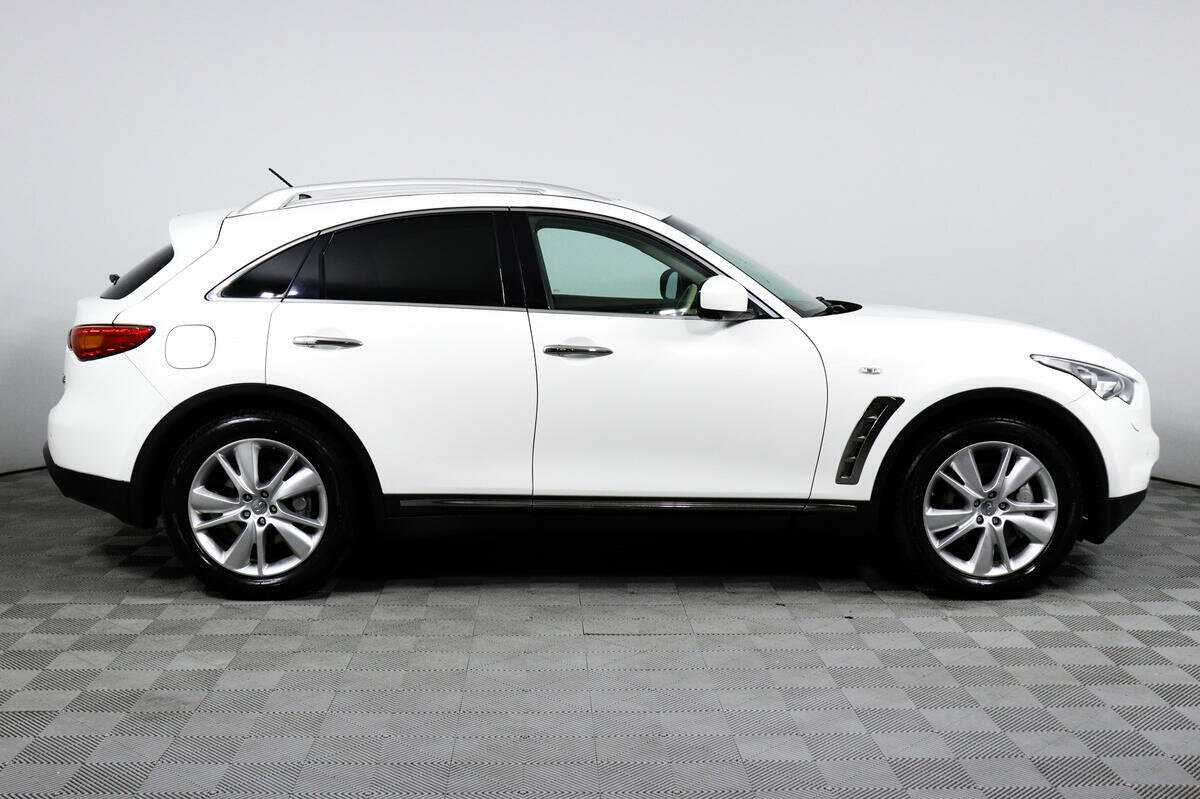 Купить Infiniti FX, 2012, 195 001 км.. Фото: #3