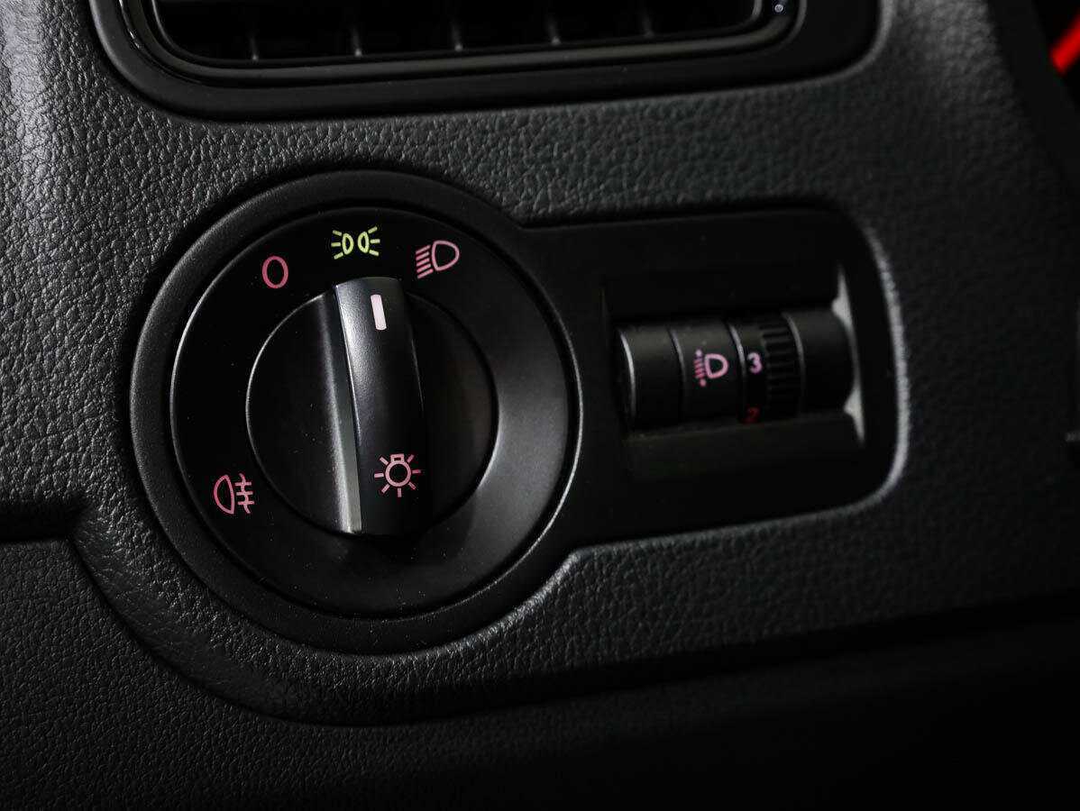 Купить Volkswagen Polo, 2017, 141 114 км.. Фото: #14