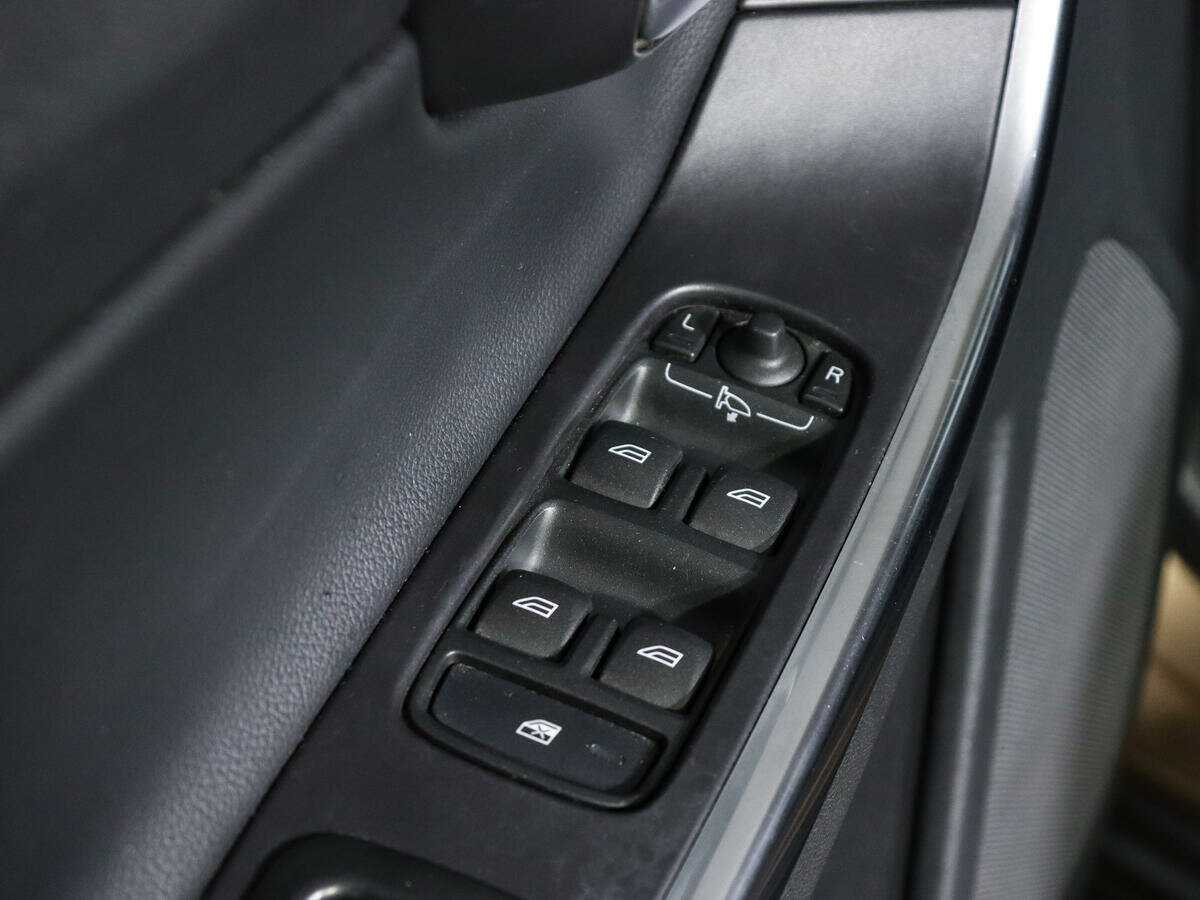 Купить Volvo XC60, 2012, 248 152 км.. Фото: #17