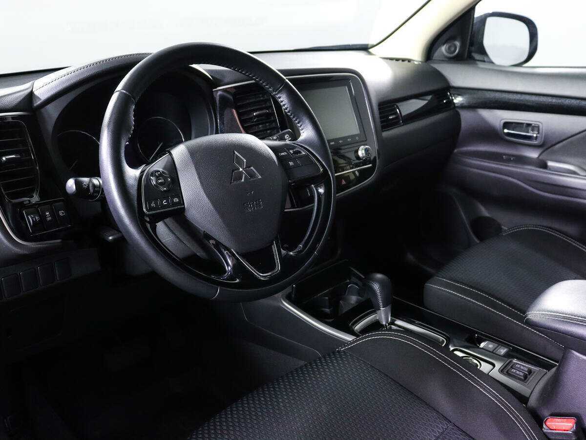Купить Mitsubishi Outlander, 2021, 64 065 км.. Фото: #11