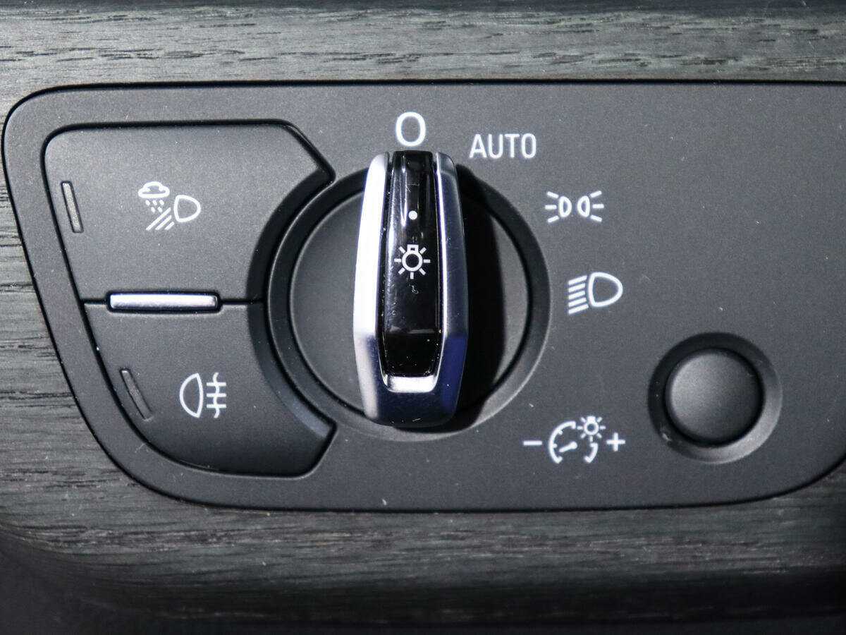 Купить Audi A4, 2017, 148 448 км.. Фото: #15