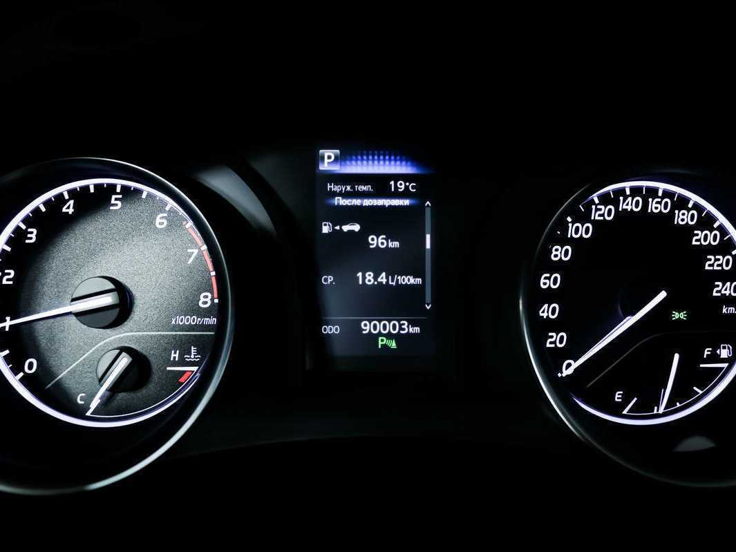 Купить Toyota Camry, 2018, 89 996 км.. Фото: #9