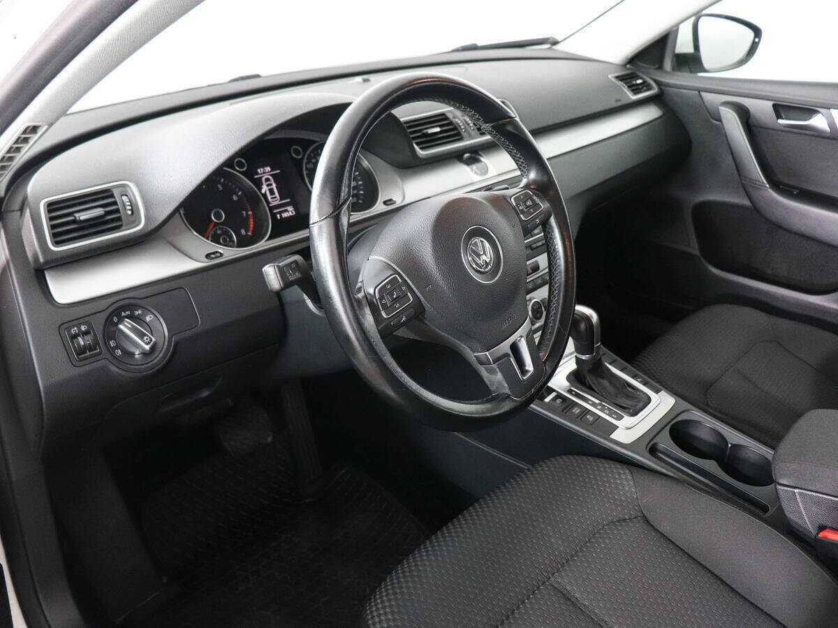 Купить Volkswagen Passat, 2014, 146 095 км.. Фото: #8