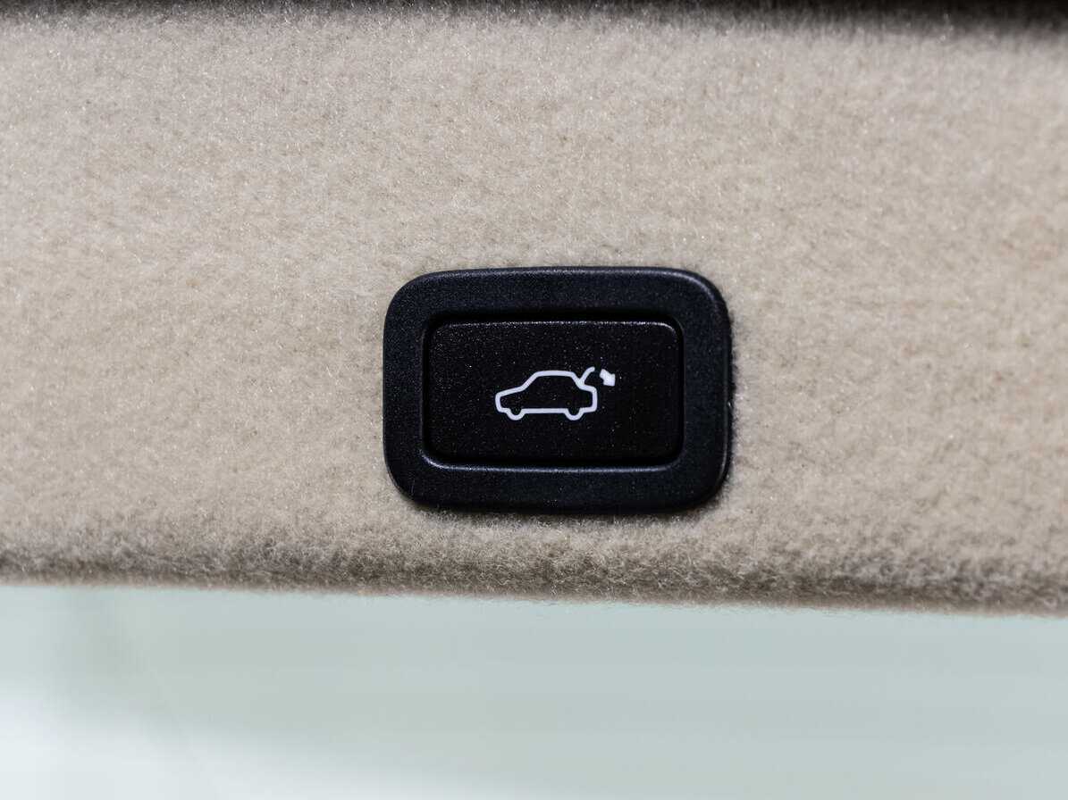 Купить Volvo XC60, 2016, 60 990 км.. Фото: #14