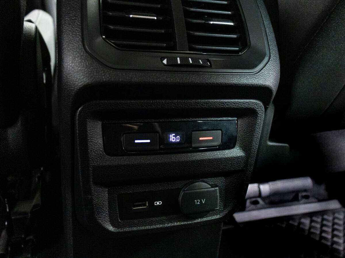 Купить Volkswagen Tiguan, 2019, 30 500 км.. Фото: #19