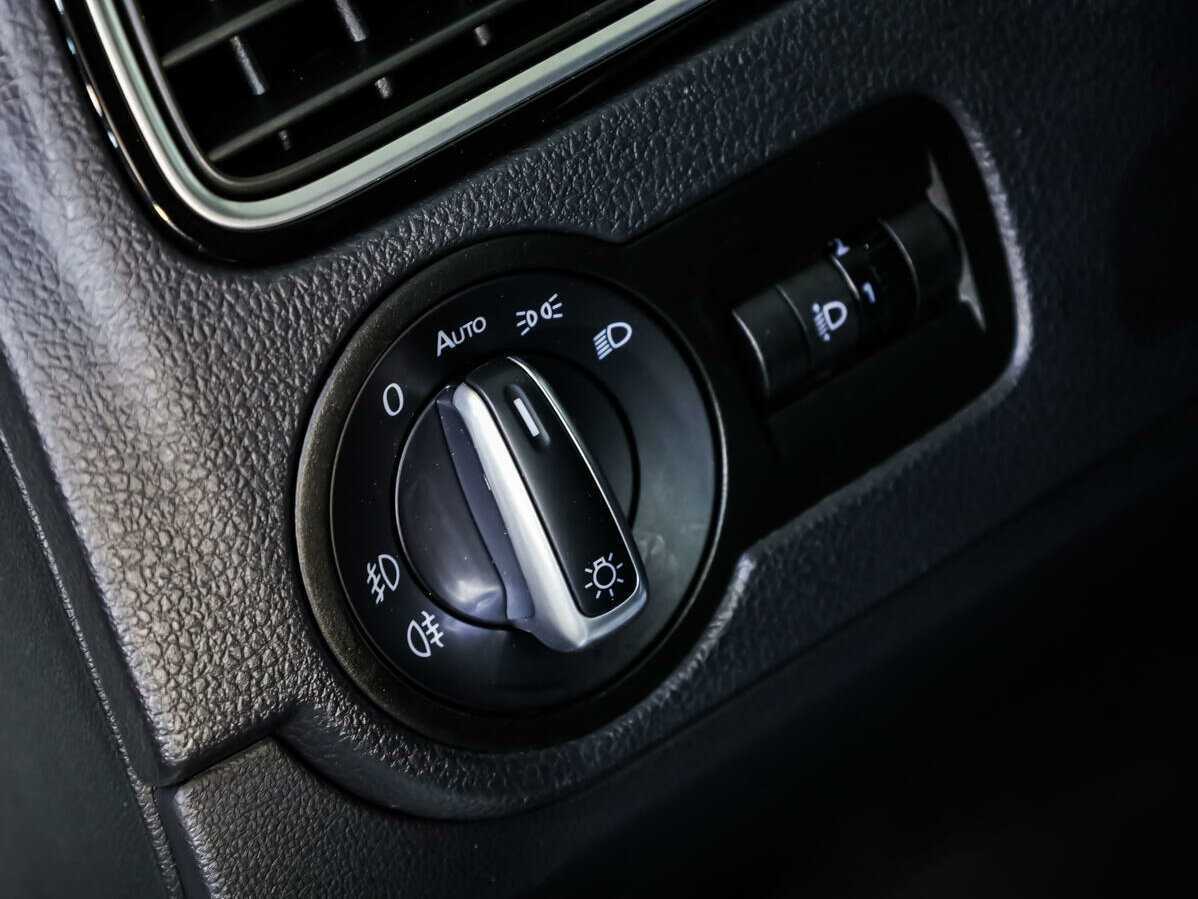 Купить Volkswagen Polo, 2019, 79 219 км.. Фото: #16