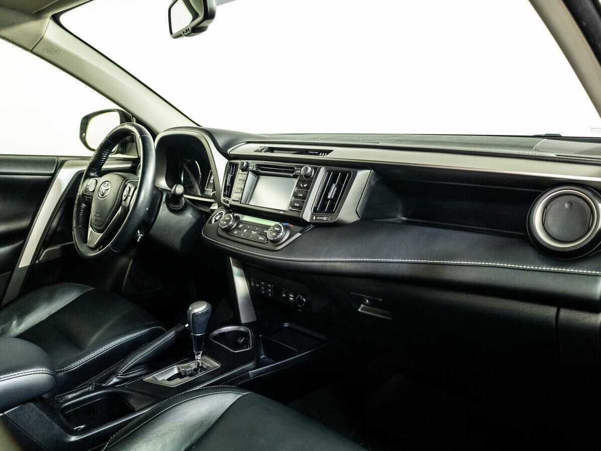 Купить Toyota RAV4, 2015, 68 190 км.. Фото: #7