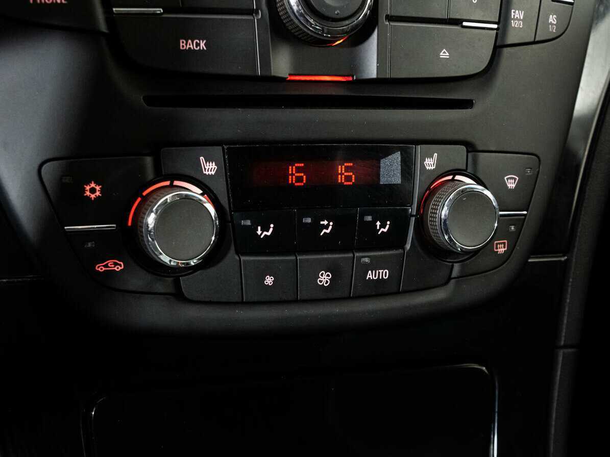 Купить Opel Insignia, 2013, 215 792 км.. Фото: #9