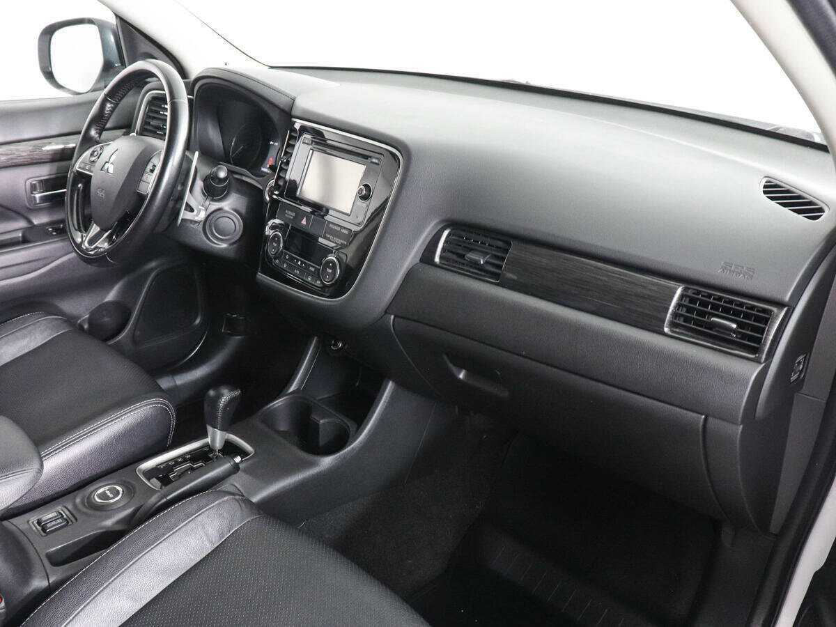 Купить Mitsubishi Outlander, 2015, 144 963 км.. Фото: #9