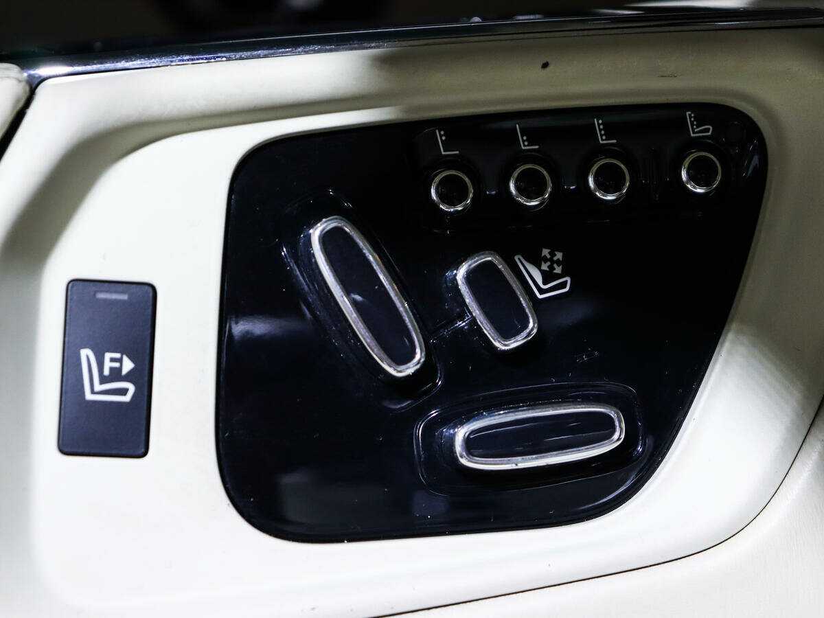 Купить Jaguar XJ, 2014, 73 102 км.. Фото: #17