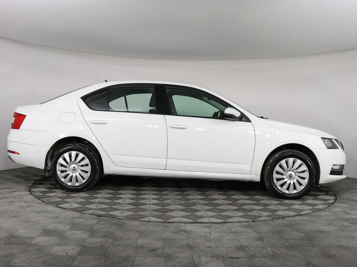 Купить Skoda Octavia, 2019, 59 240 км.. Фото: #3