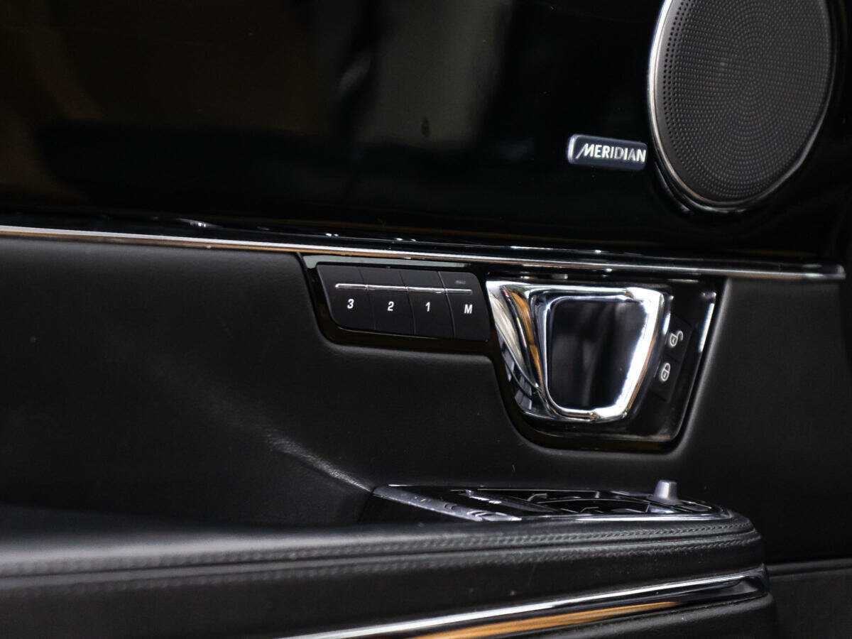 Купить Jaguar XJ, 2016, 141 280 км.. Фото: #20