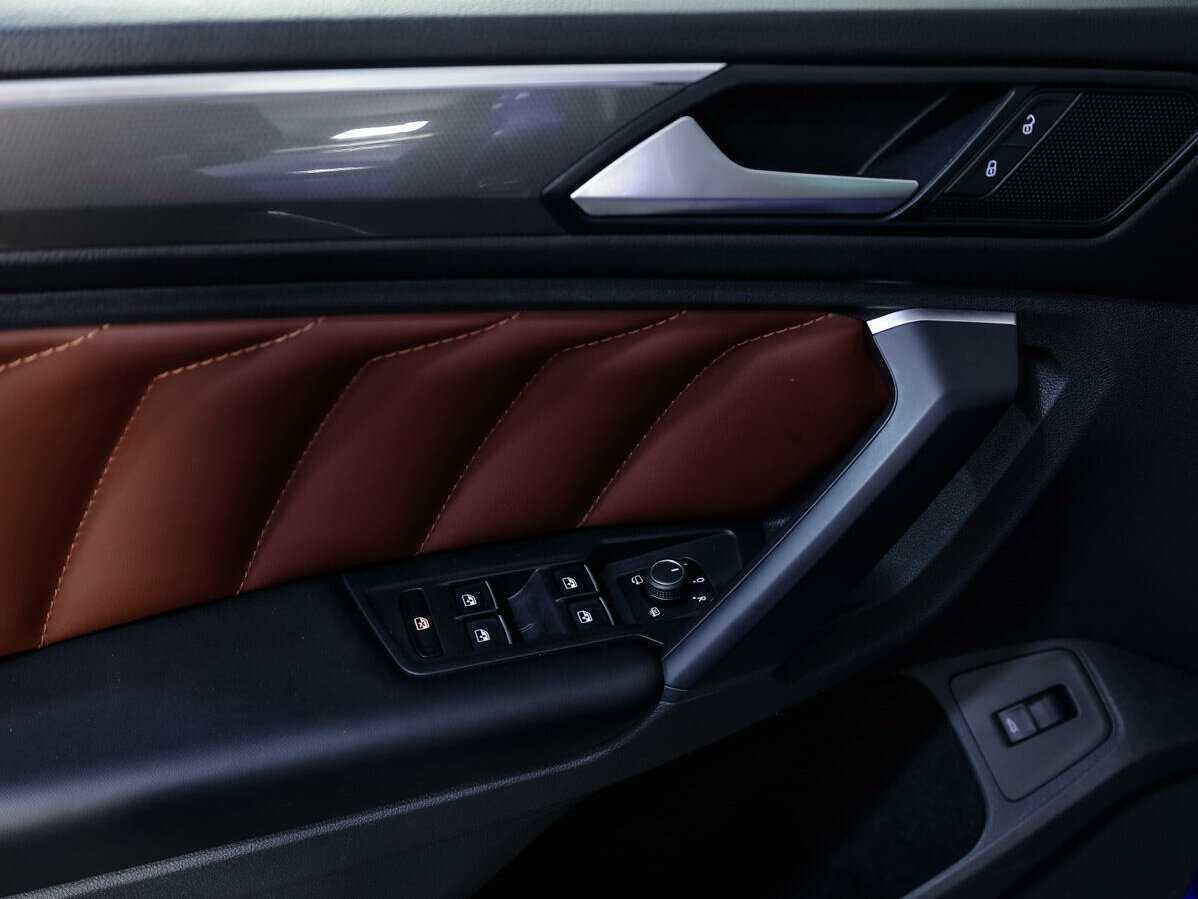 Купить Volkswagen Tiguan, 2018, 89 962 км.. Фото: #13