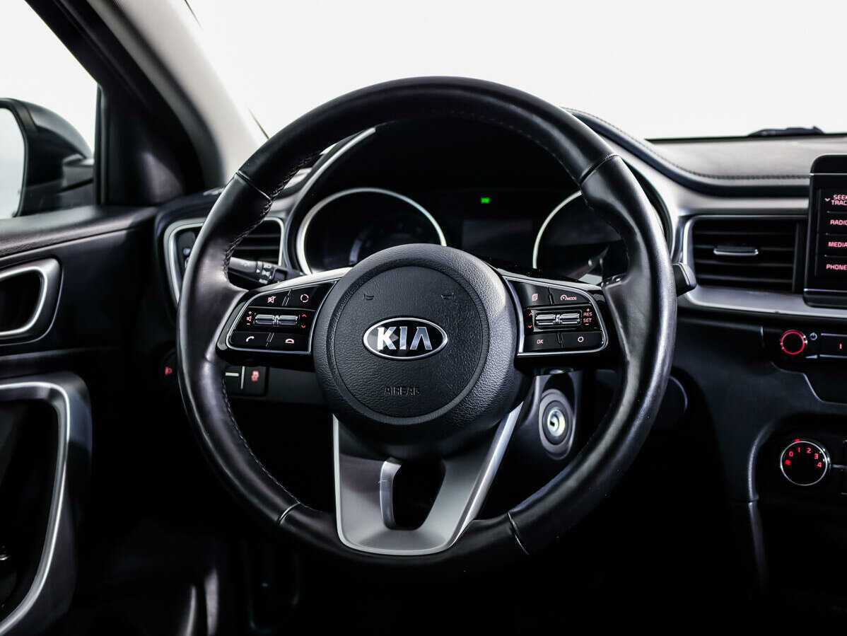 Купить Kia Ceed, 2018, 161 910 км.. Фото: #9