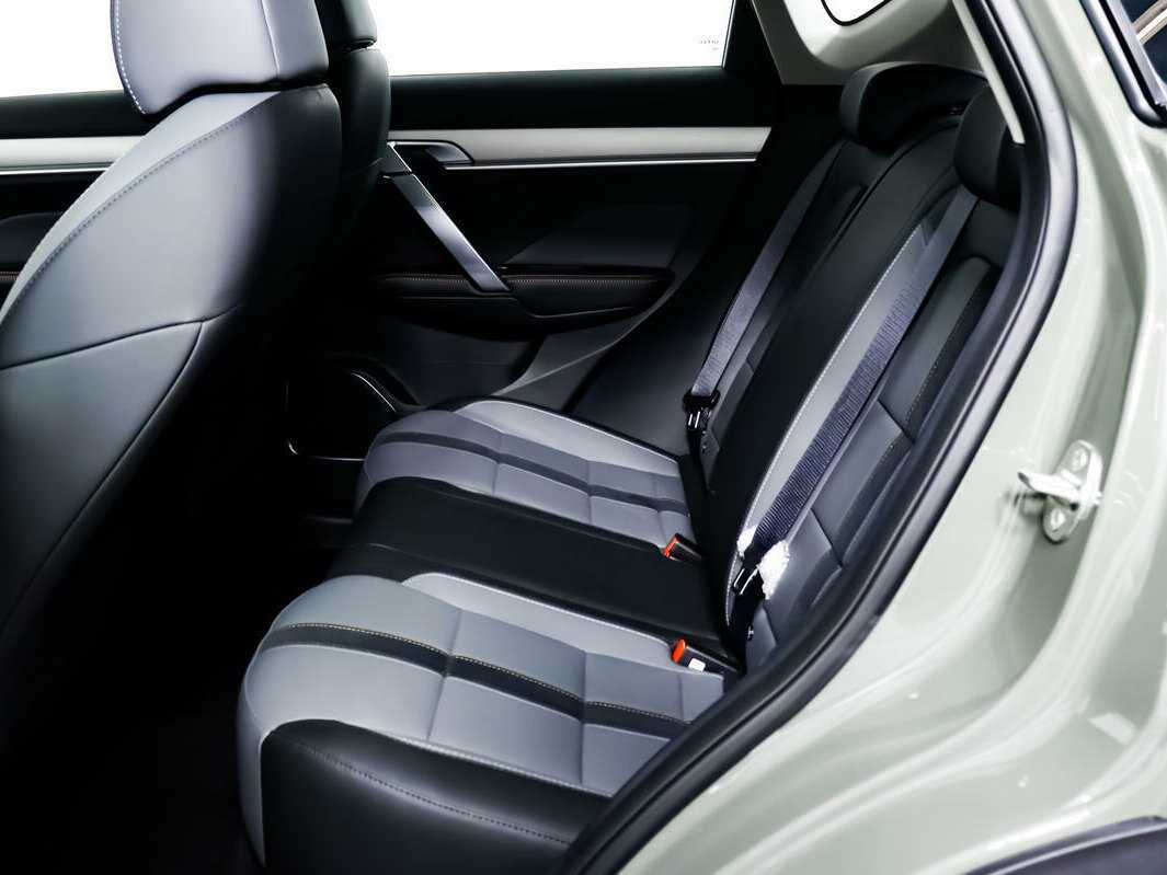 Купить Geely Coolray, 2023, 2 103 км.. Фото: #10