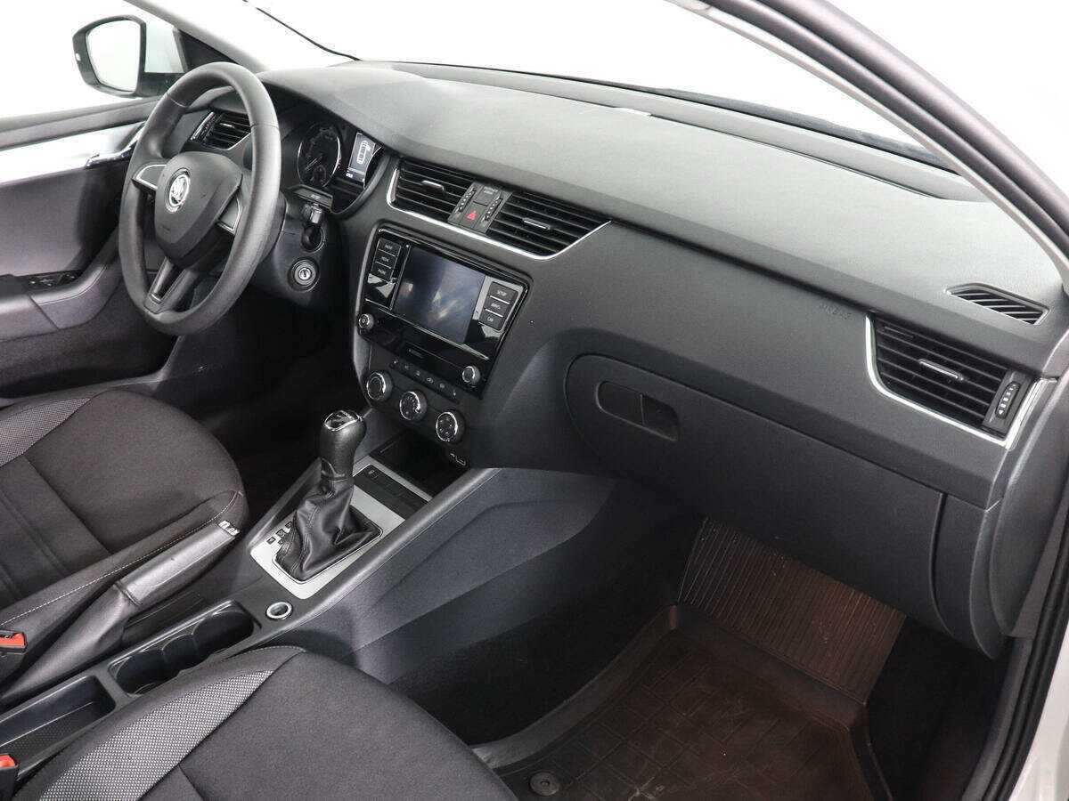 Купить Skoda Octavia, 2018, 87 917 км.. Фото: #9