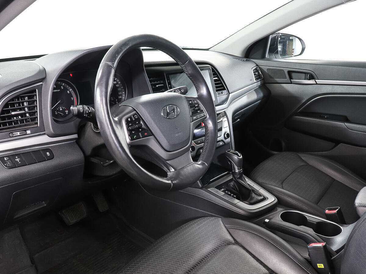 Купить Hyundai Elantra, 2017, 78 889 км.. Фото: #11
