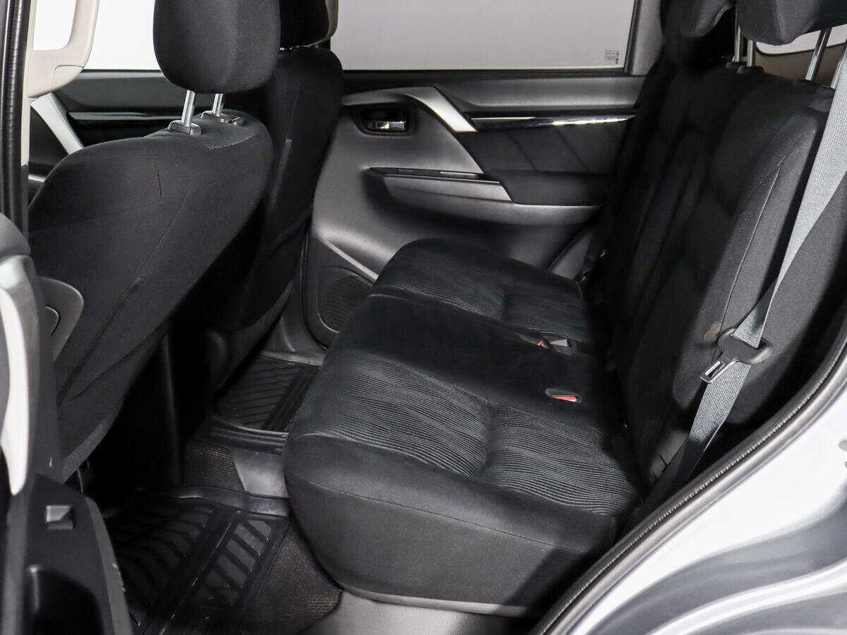 Купить Mitsubishi Pajero Sport, 2017, 90 338 км.. Фото: #11