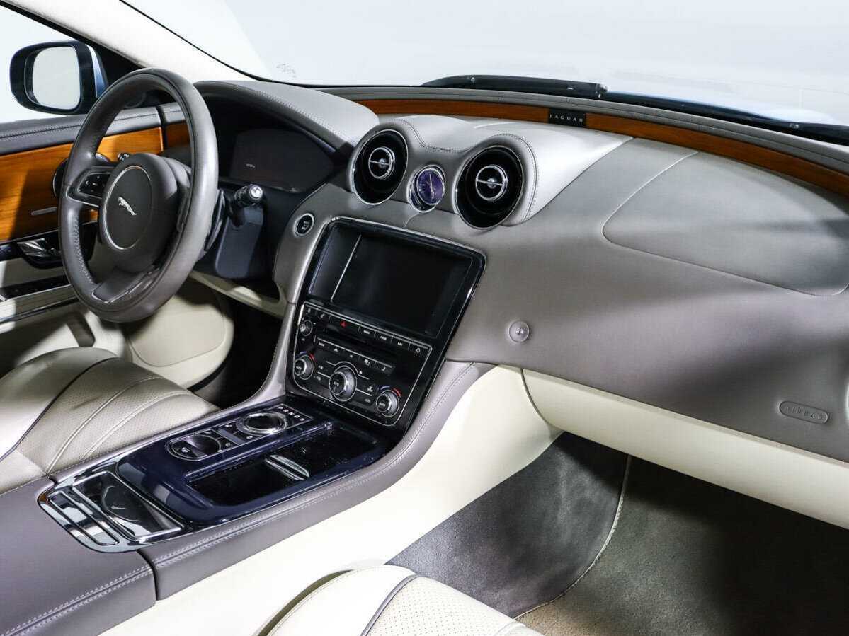 Купить Jaguar XJ, 2012, 147 181 км.. Фото: #6