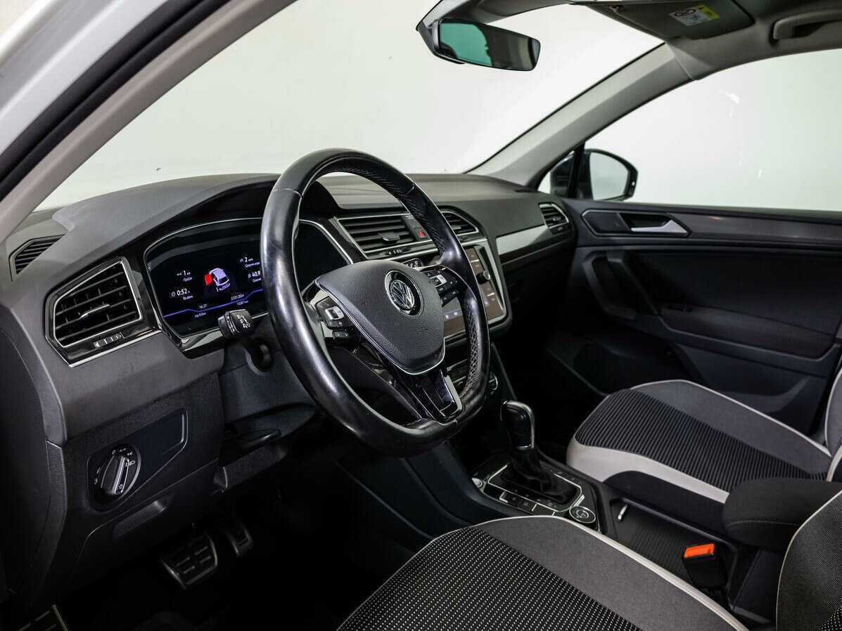 Купить Volkswagen Tiguan, 2019, 132 813 км.. Фото: #10