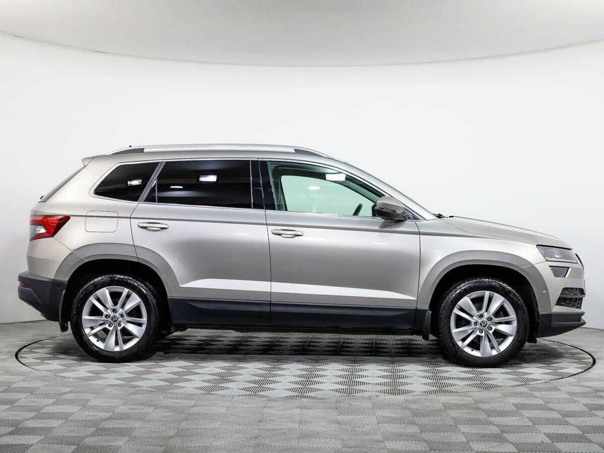 Купить Skoda Karoq, 2021, 70 750 км.. Фото: #2