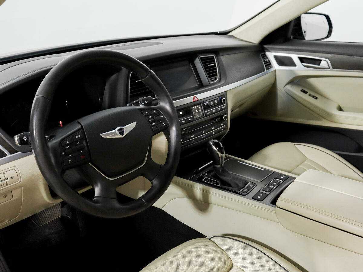 Купить Hyundai Genesis, 2015, 66 376 км.. Фото: #7