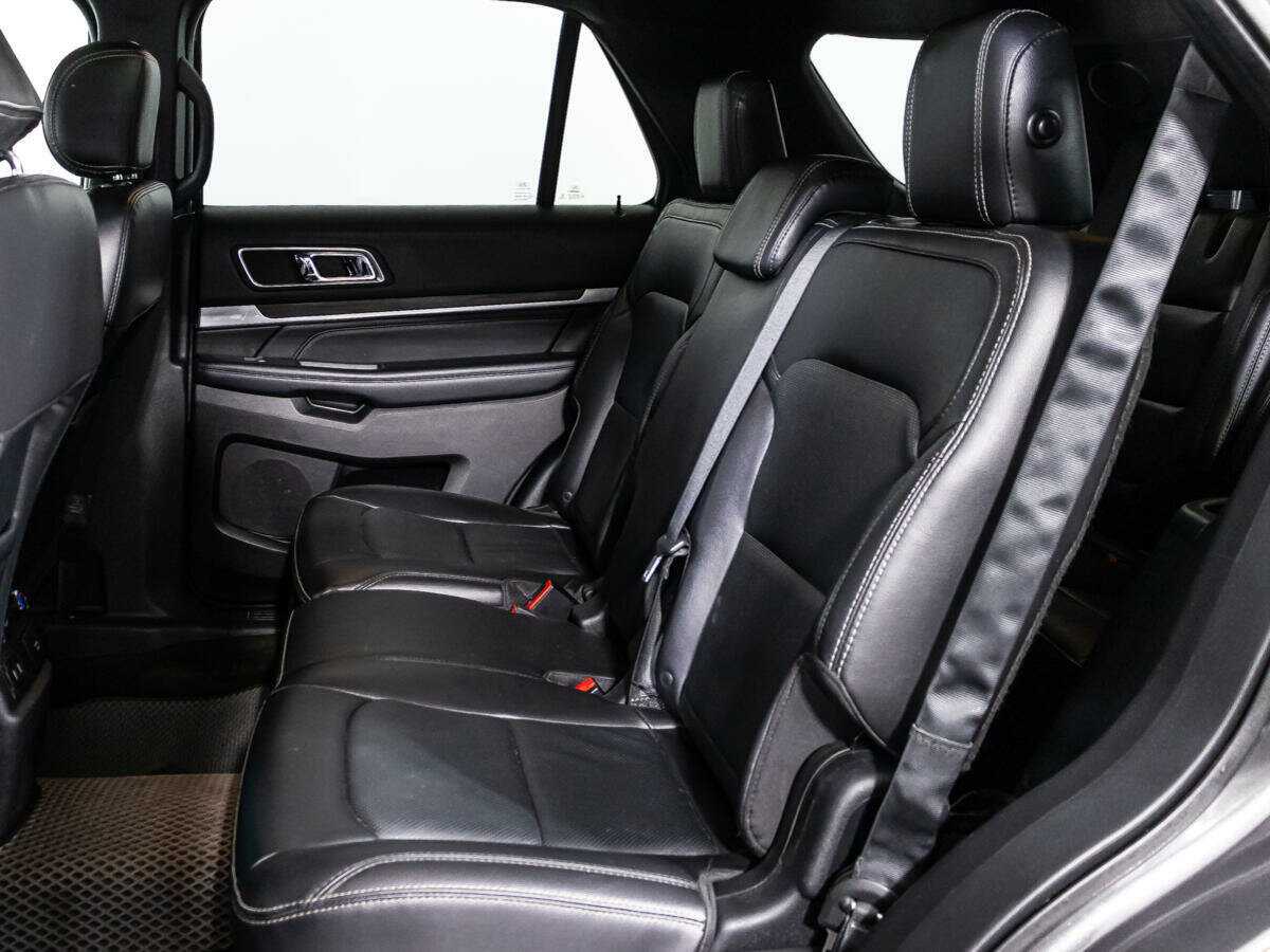 Купить Ford Explorer, 2017, 209 239 км.. Фото: #9