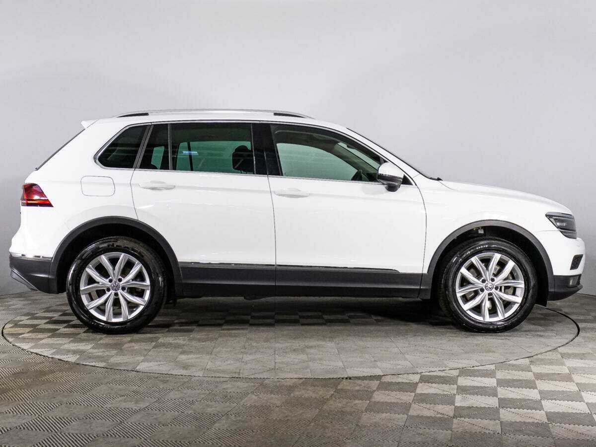Купить Volkswagen Tiguan, 2018, 104 901 км.. Фото: #3