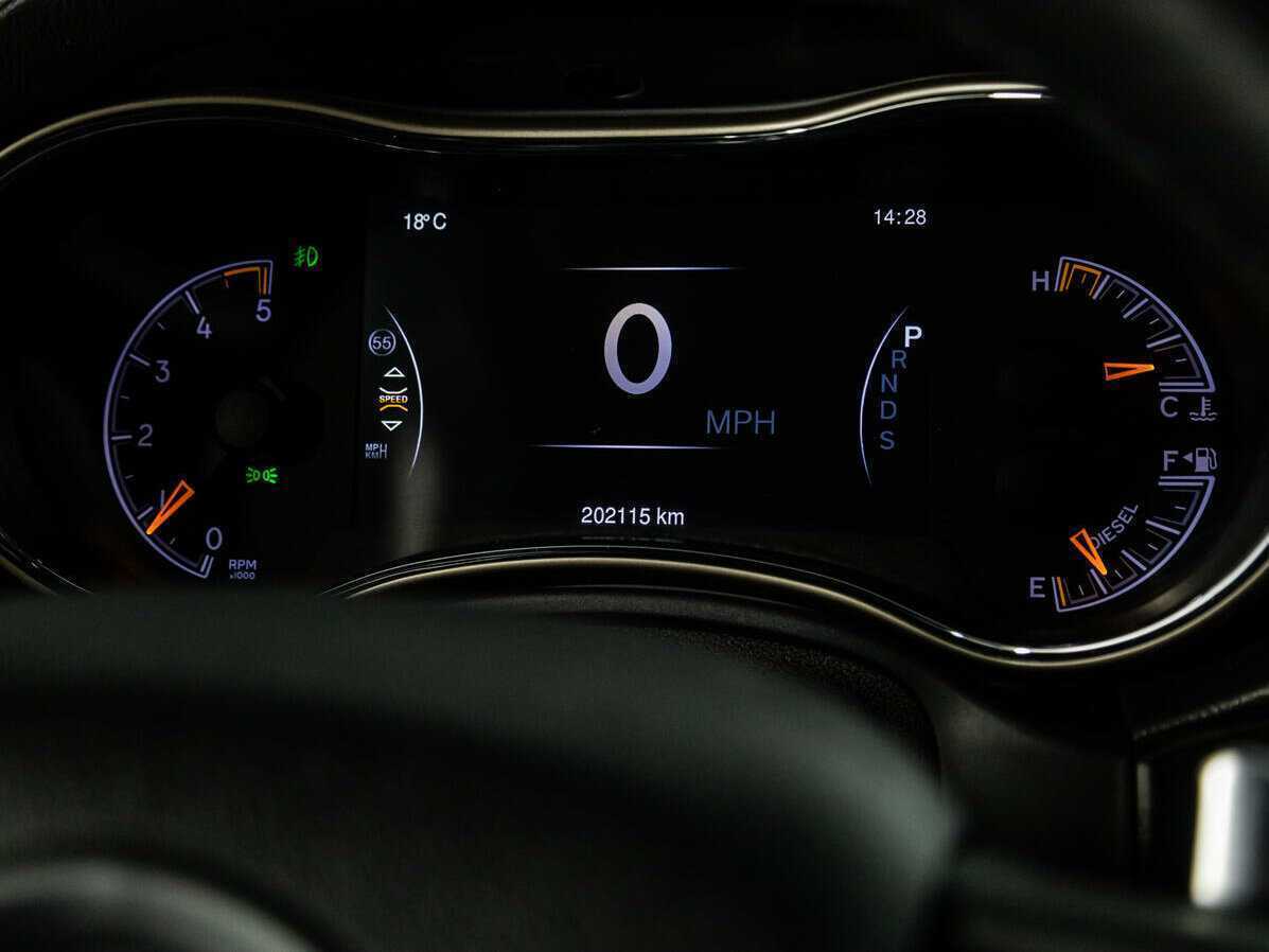 Купить Jeep Grand Cherokee, 2013, 201 993 км.. Фото: #11