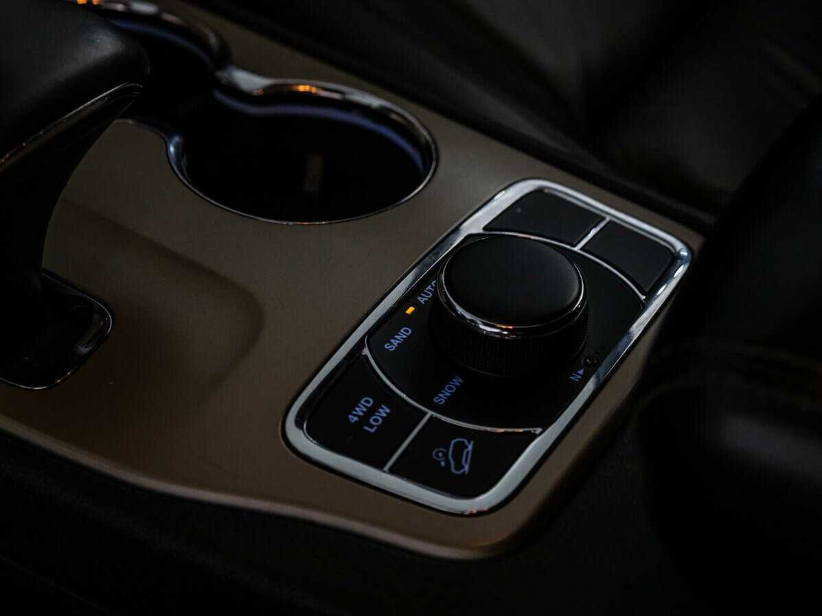 Купить Jeep Grand Cherokee, 2013, 201 993 км.. Фото: #26